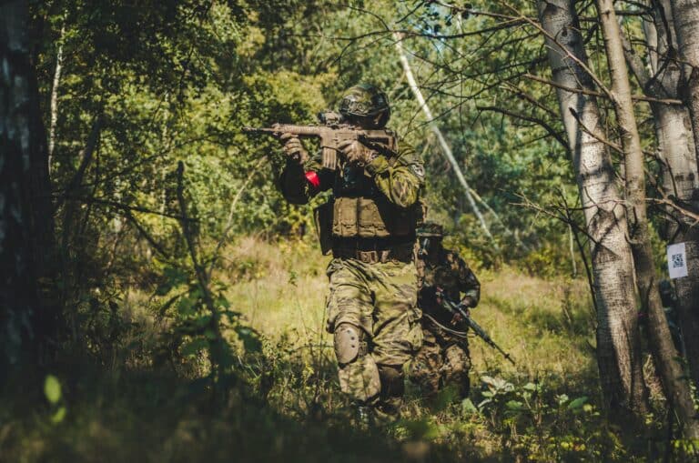 Soldat bei einer Übung
